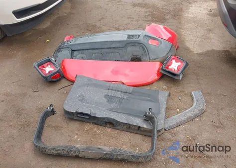 2018 Jeep Renegade Latitude Fwd from USA, damaged, VIN ZACCJABB6JPJ23485